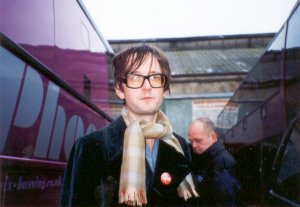 Jarvis (+ bus driver) arriving at Rock City. Photo by Kimiyo